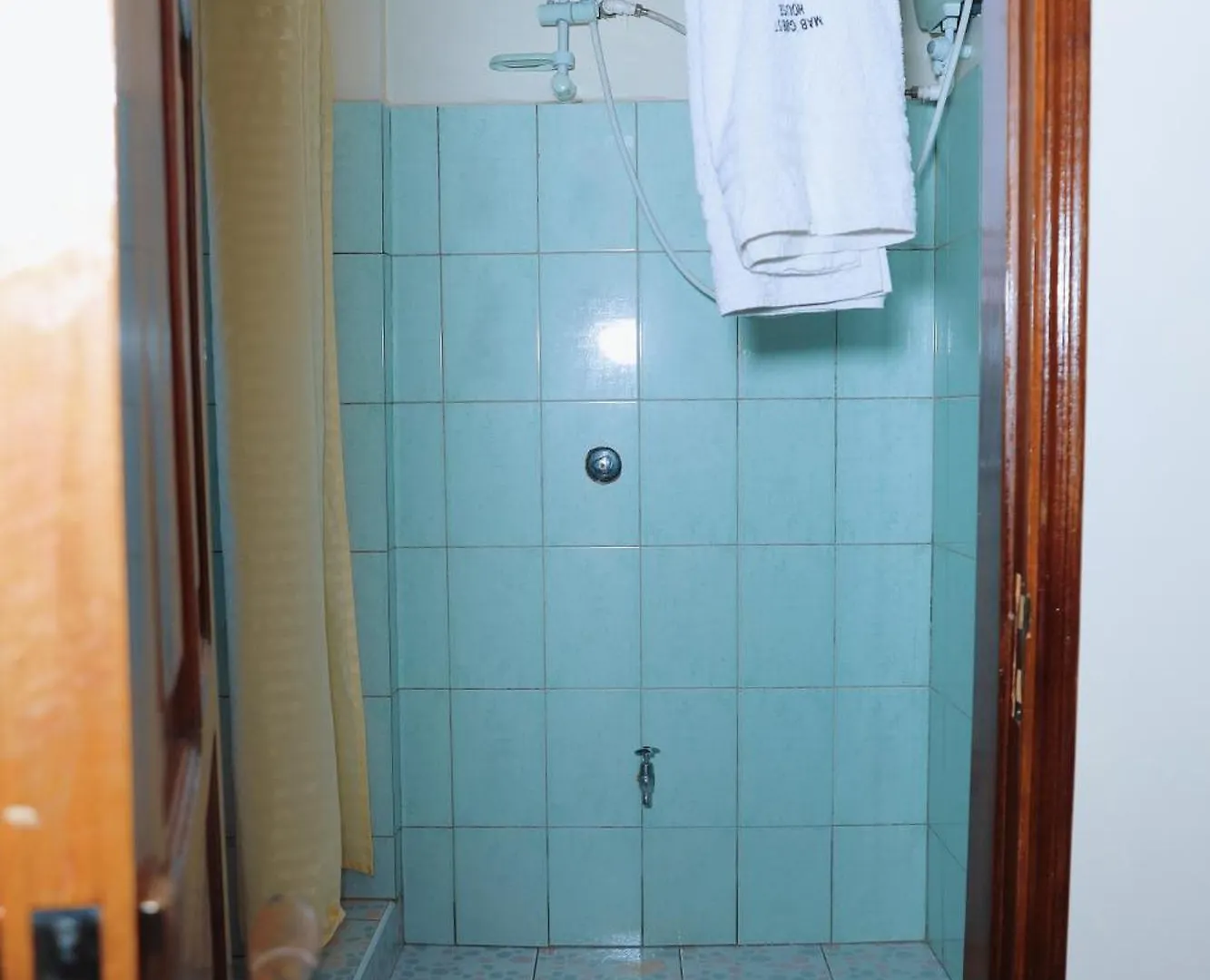 Kadaali Guesthouse Kampala